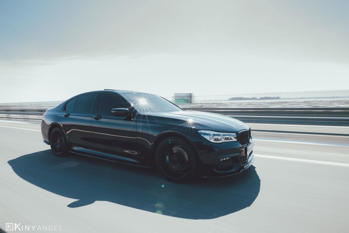 For BMW G11 / G12 7 Series M-Sport Front Bumper Spoiler ABS Plastic Gloss - Additional Image