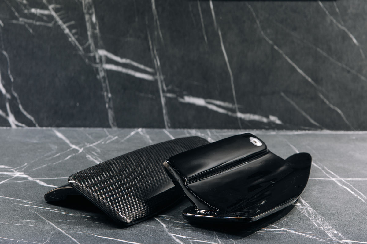 CARBON P-Performance Aero Rear bumper side flaps/ splitters for Porsche Taycan - Additional Image