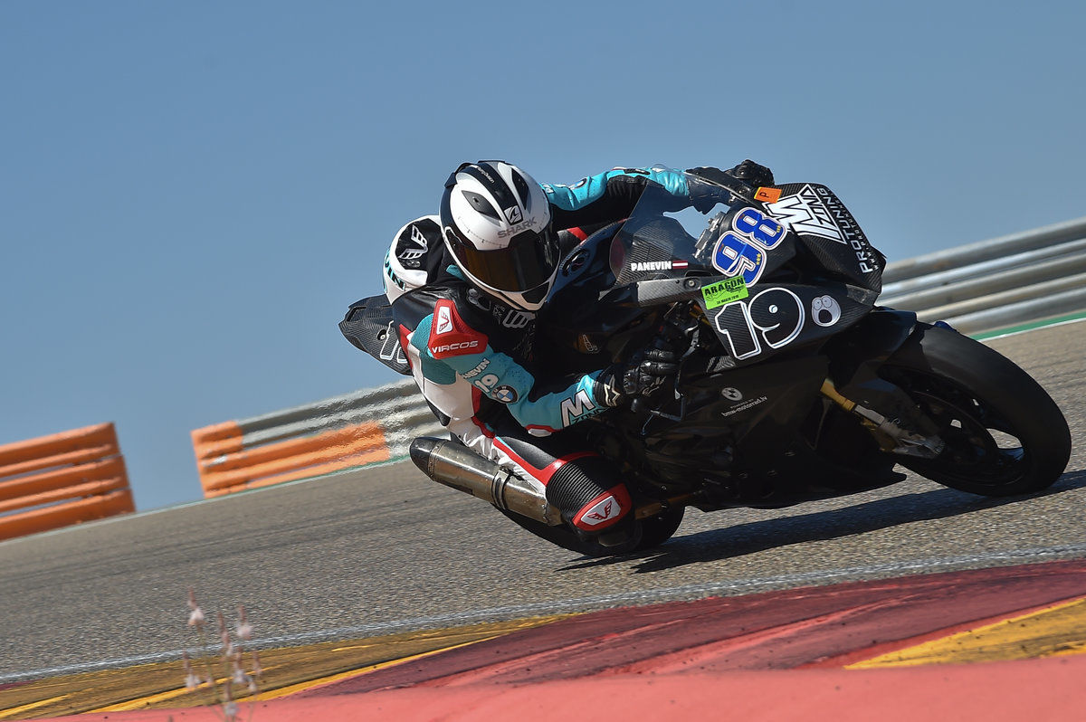 Full carbon bodykit fairing kit for BMW S1000RR for MRA windshield - Additional Image