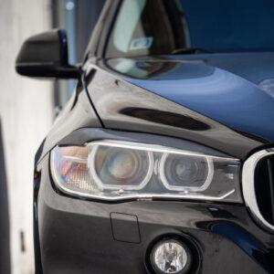 ABS-ajovalojen kulmakarvat BMW X5 F15 / X5M F85 -malleille