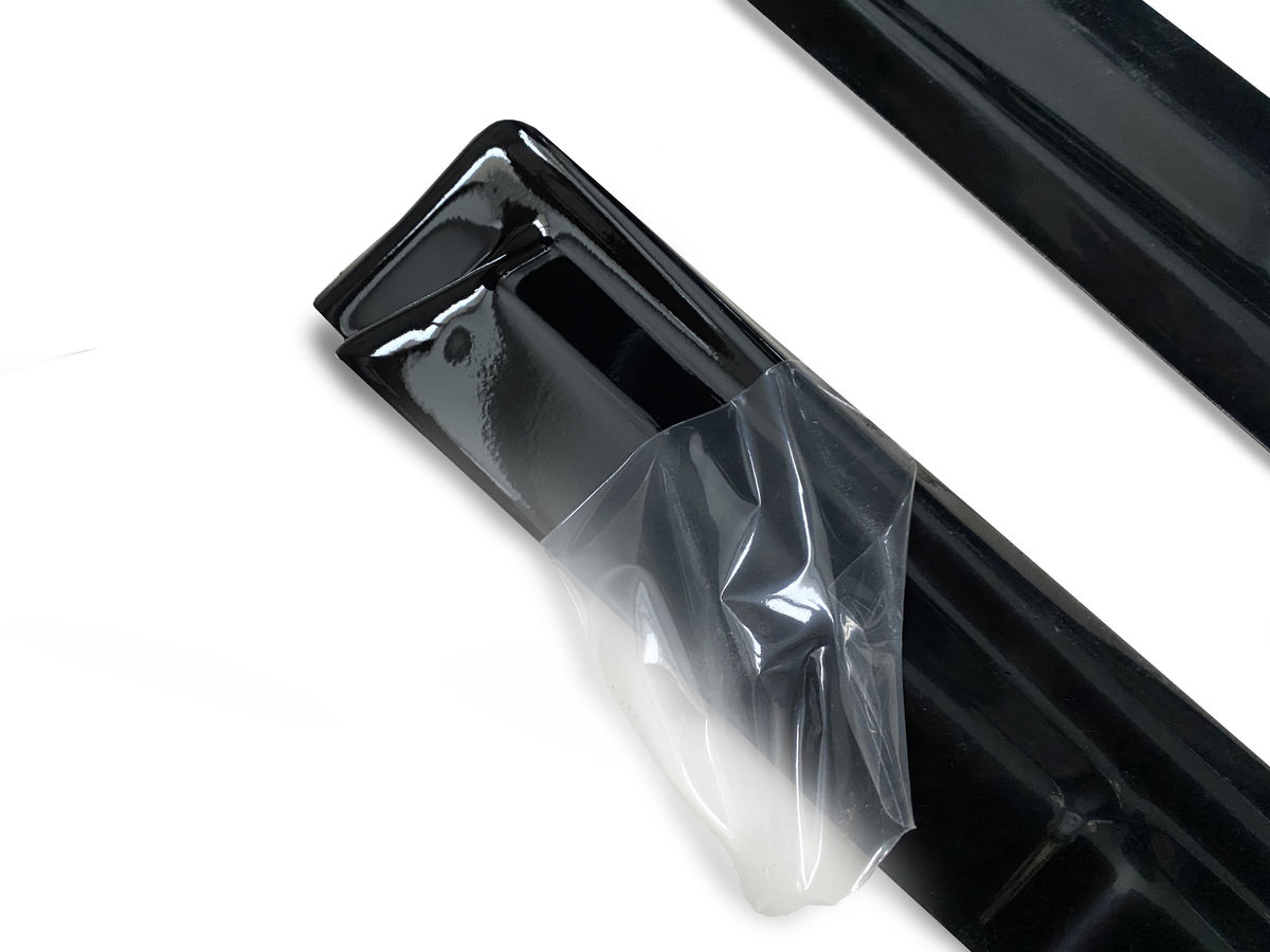 Black Gloss Side skirts diffusers For Cayenne Coupe - Additional Image