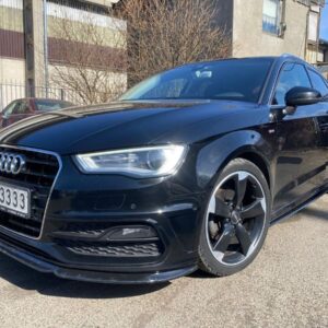 Kiiltävät mustat ABS-sivuhameet Audi A3 8V S Line S3:lle