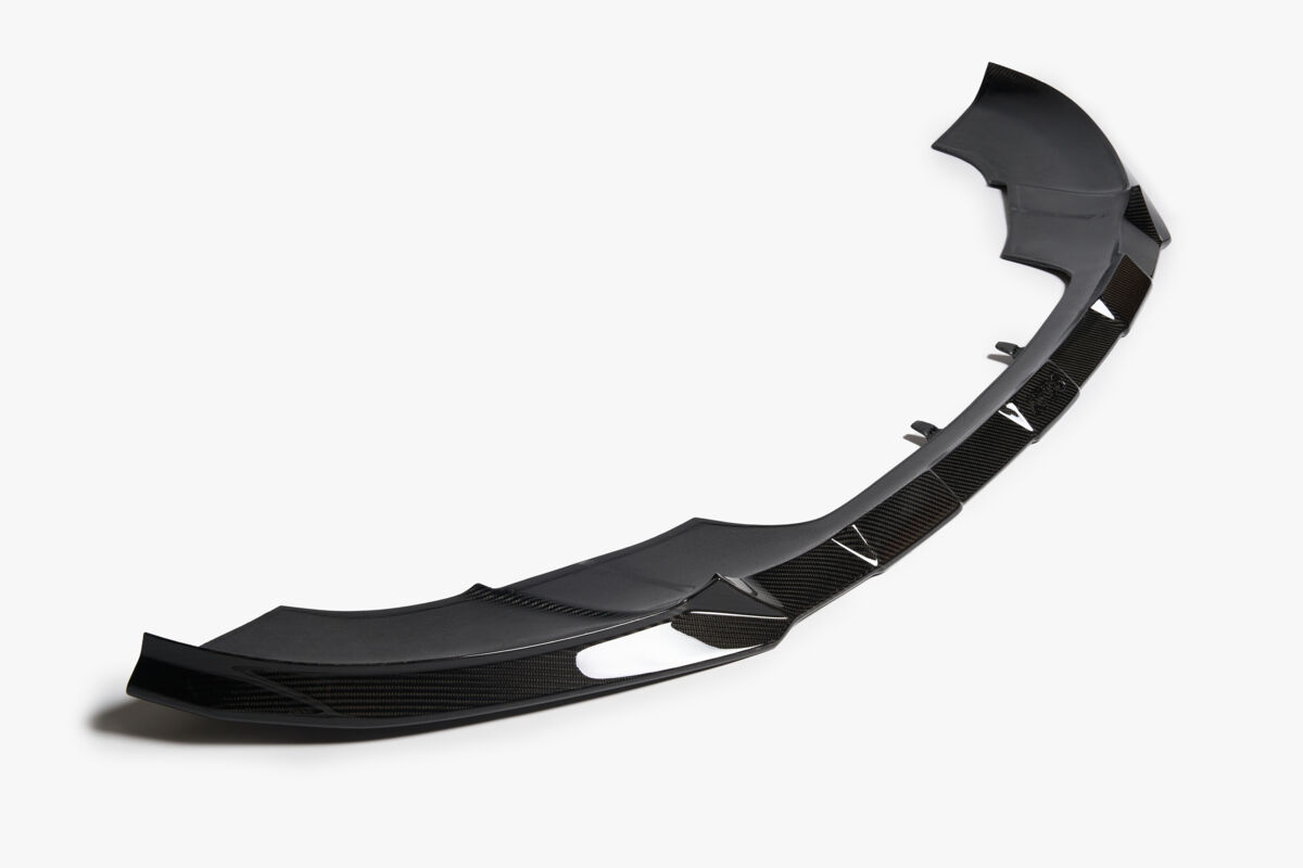 Etuhelman jatke Mercedes GLS 63 AMG:lle