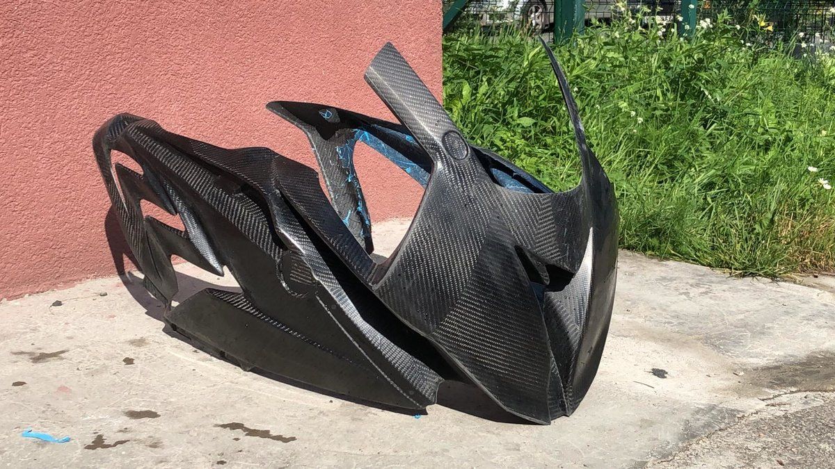 Full carbon bodykit fairing kit for BMW S1000RR for MRA windshield - Additional Image