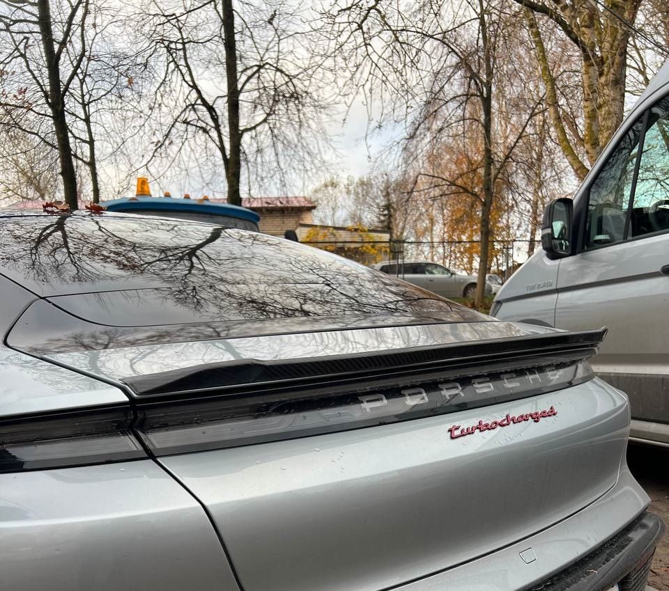 CARBON Performance Aero trunk extension spoiler for Porsche Taycan - Additional Image