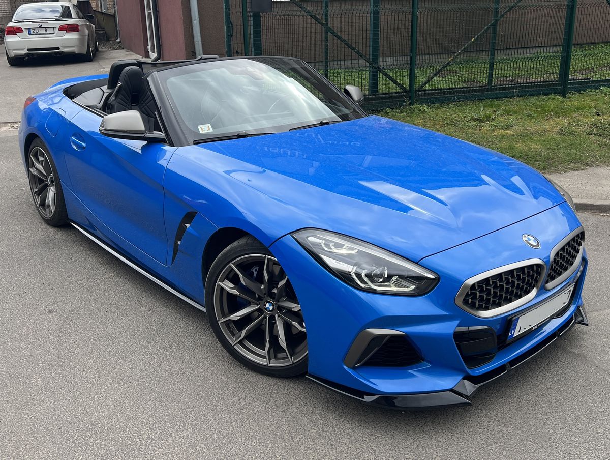 Musta Kiiltävä Suorituskykysplitteri BMW Z4 G29 M Sportille